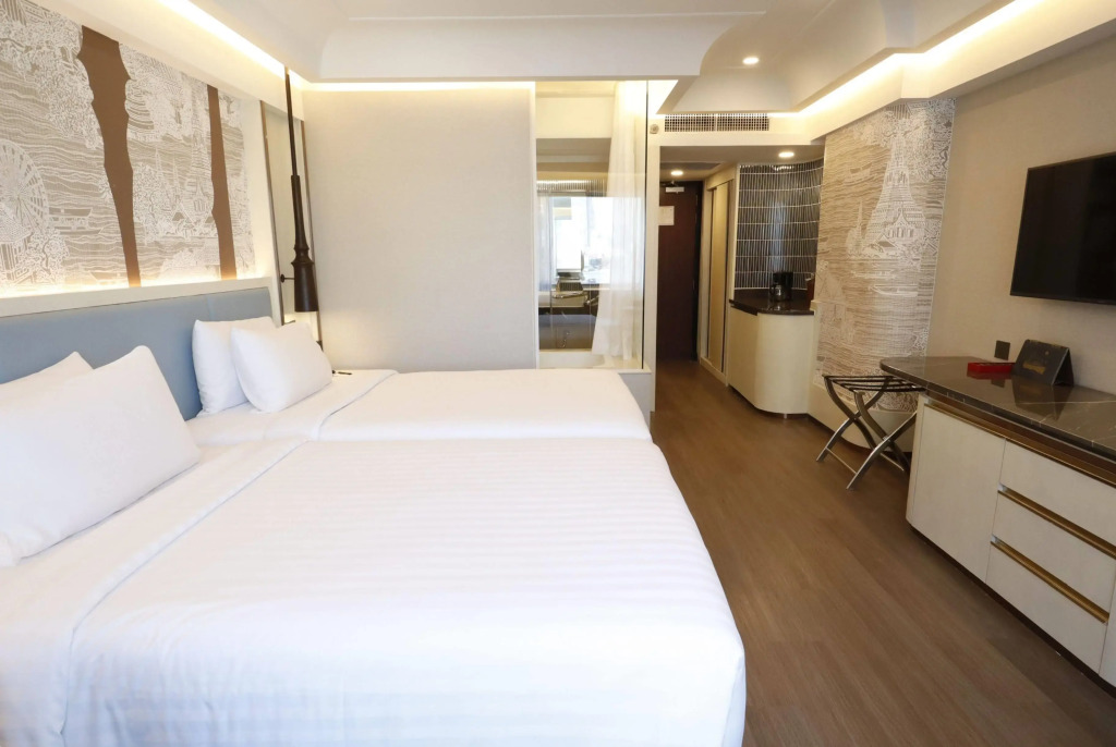 Ramada Plaza by Wyndham Bangkok Menam Riverside