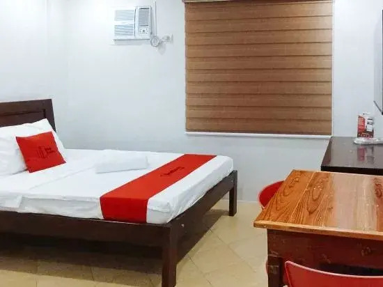 RedDoorz at Davids Travellers Inn Cavite