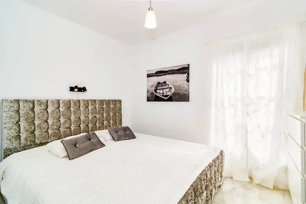 CNA-2 bedroom with large roof terrace