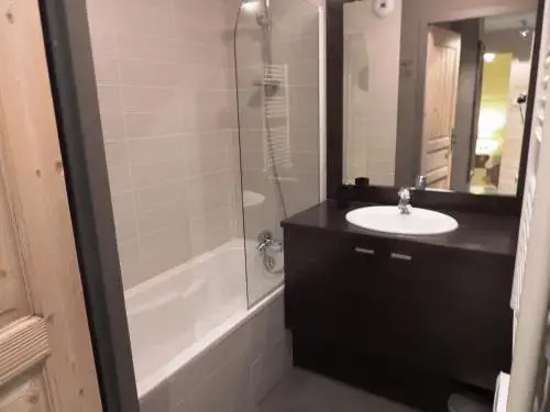 Two-Bedroom Apartment in Les Gets