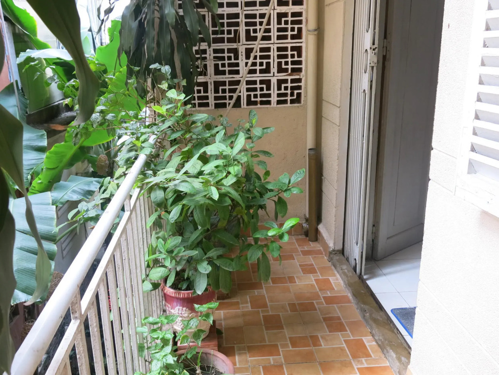 Banana Leaf Hotel