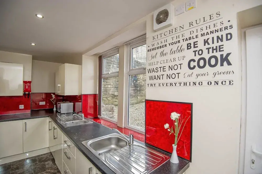 Bradford Apartments Flat 92
