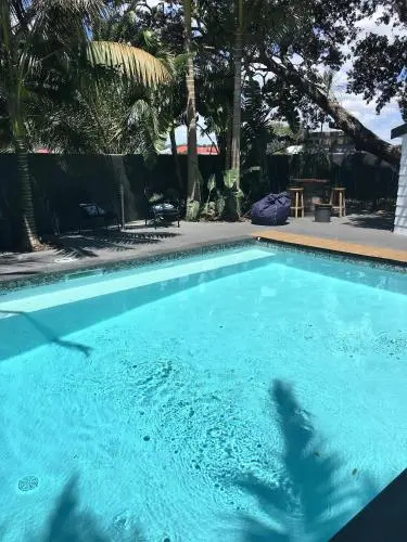Triton Suites Motel