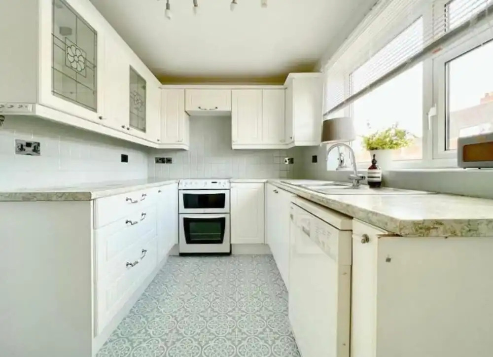 Central Upton Upon Severn 2 Bedroom Property Sleeps 6