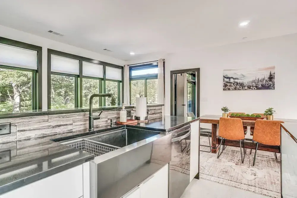 Luxury Modern Home on Golf Course w/ Game Room!