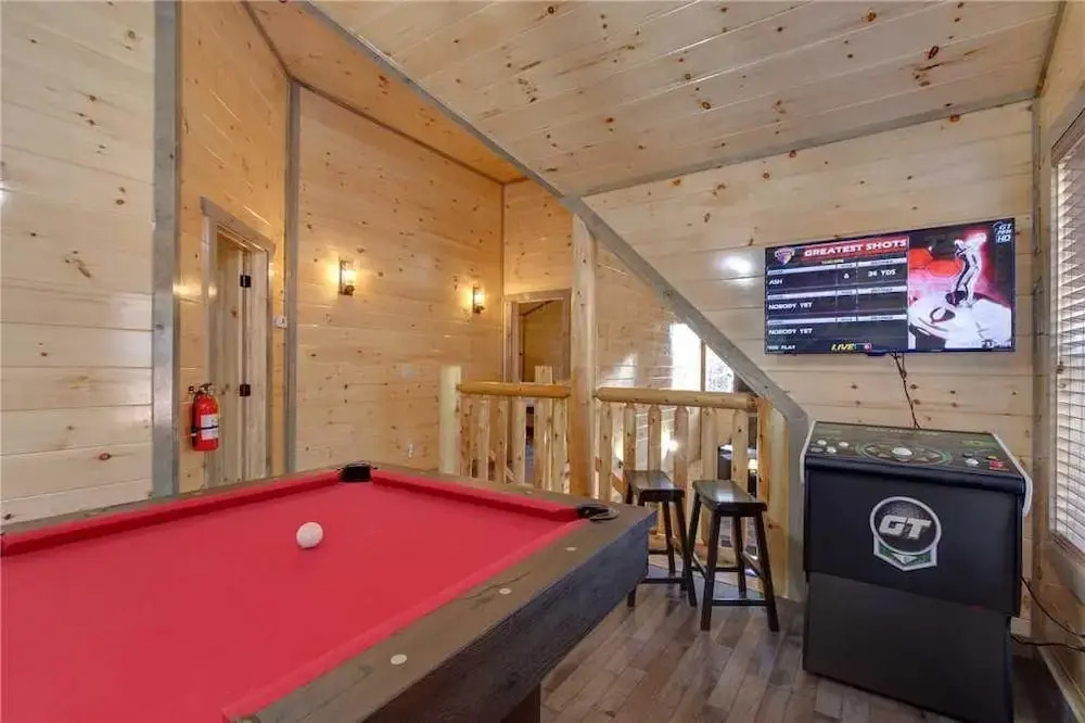 Mirror Pond - Four Bedroom Cabin