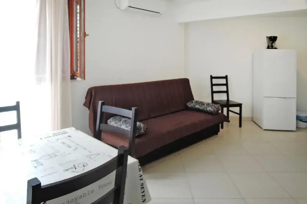 Apartment Zrinka in Starigrad Paklenica with terrace and seaview