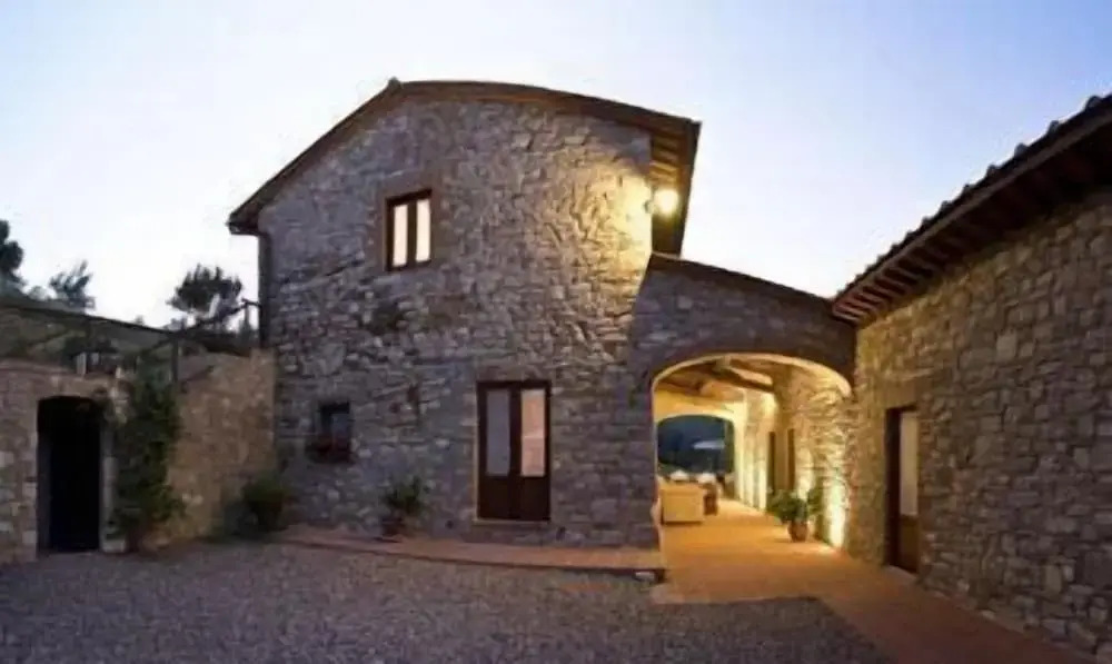 Borgo Le Noci Chianti Retreat & Pool