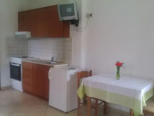 Kiparissis Apartments