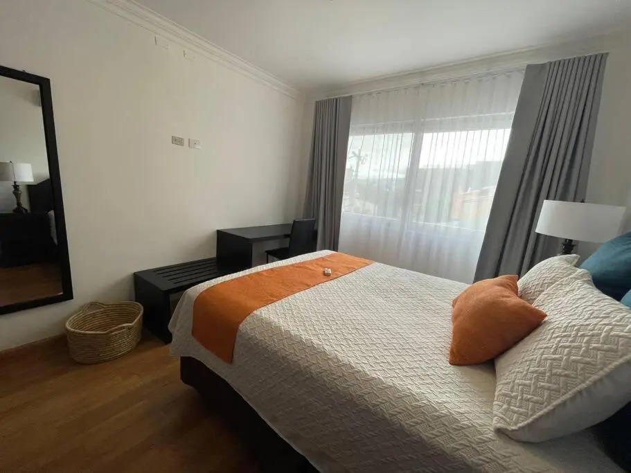 Full Apt. 2BD Near Malls and Rts(2A)