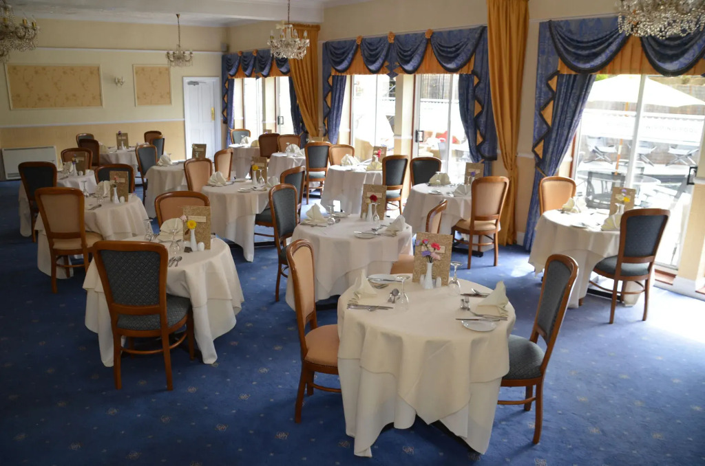 Melville Hall Hotel And Utopia Spa
