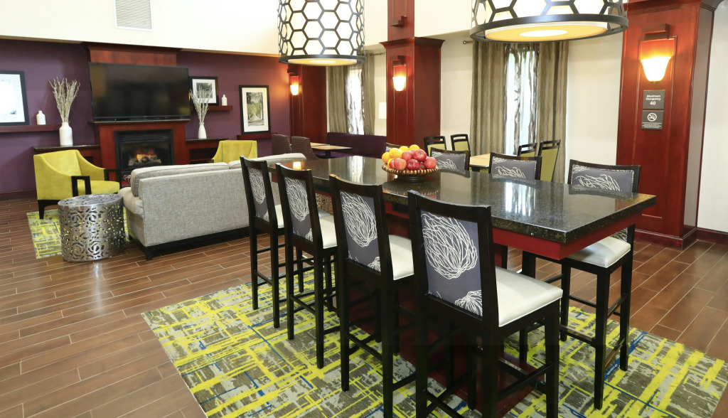 Hampton Inn and Suites of Lamar