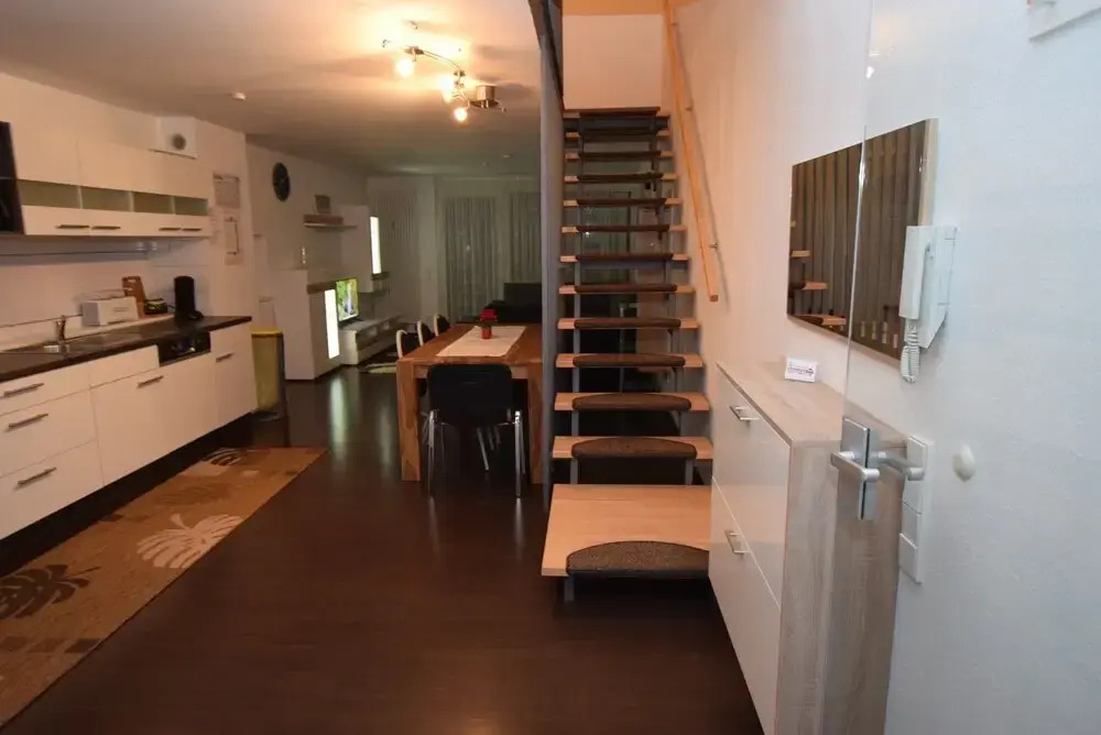 Ab Apartment 80