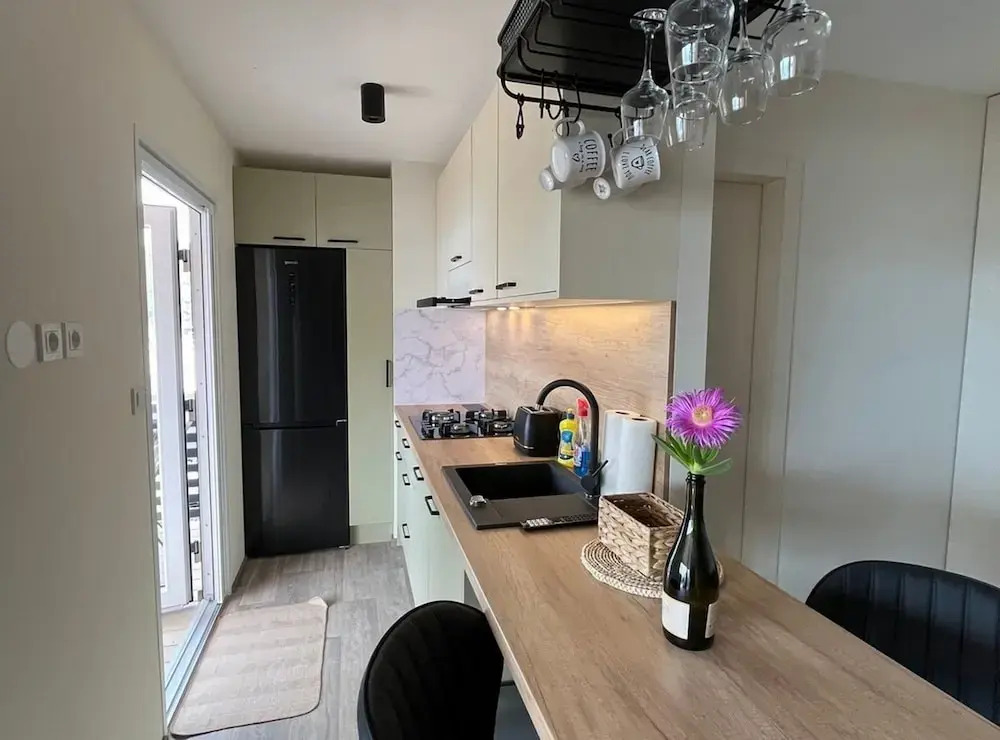 Tranquil Tides Drage Mobile Home With Terrace and Sea View