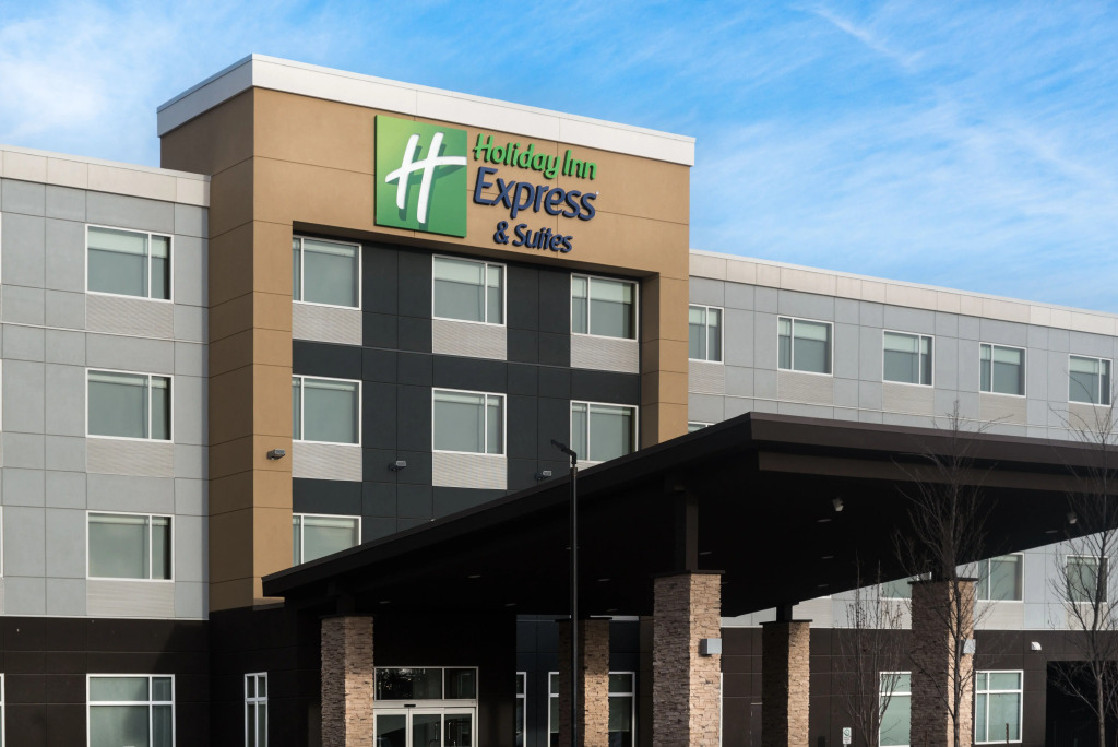 Holiday Inn Express & Suites West Edmonton - Mall Area by IHG