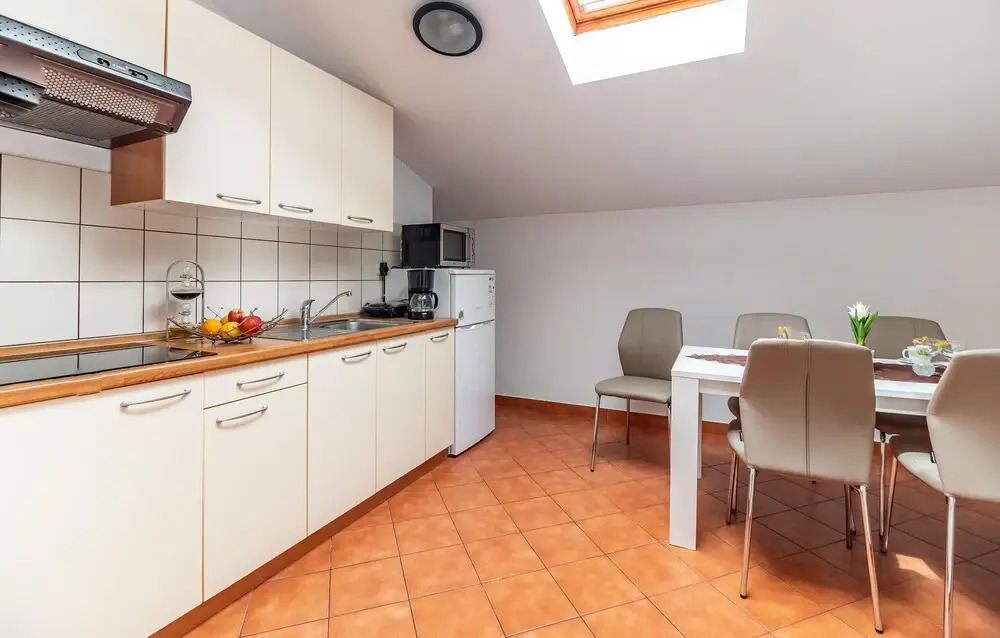 Stunning Apartment in Medulin With 3 Bedrooms, Wifi and Outdoor Swimming Pool