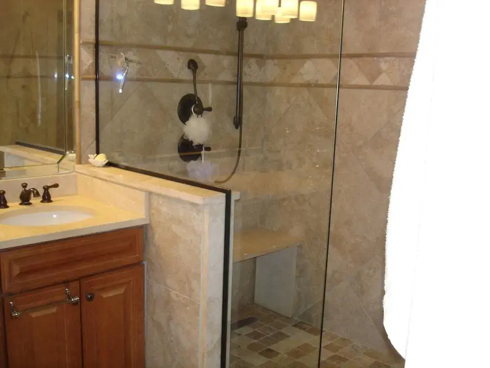 Broadmoor 701