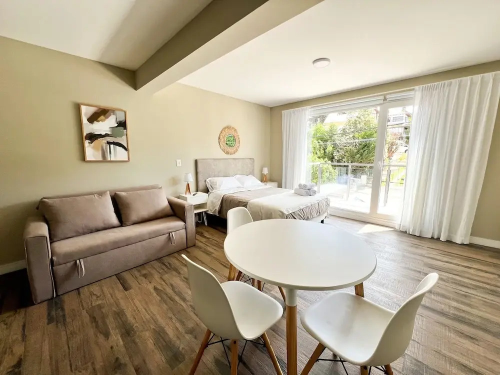 Guemes Apartments