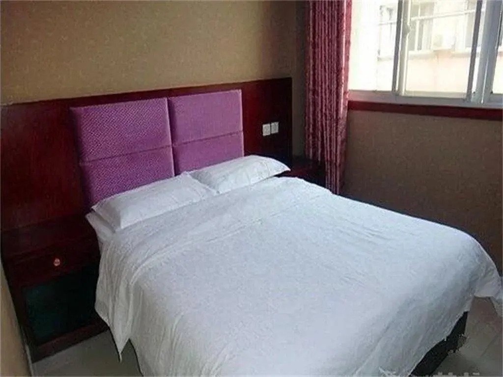 Anxian Changqing Hotel