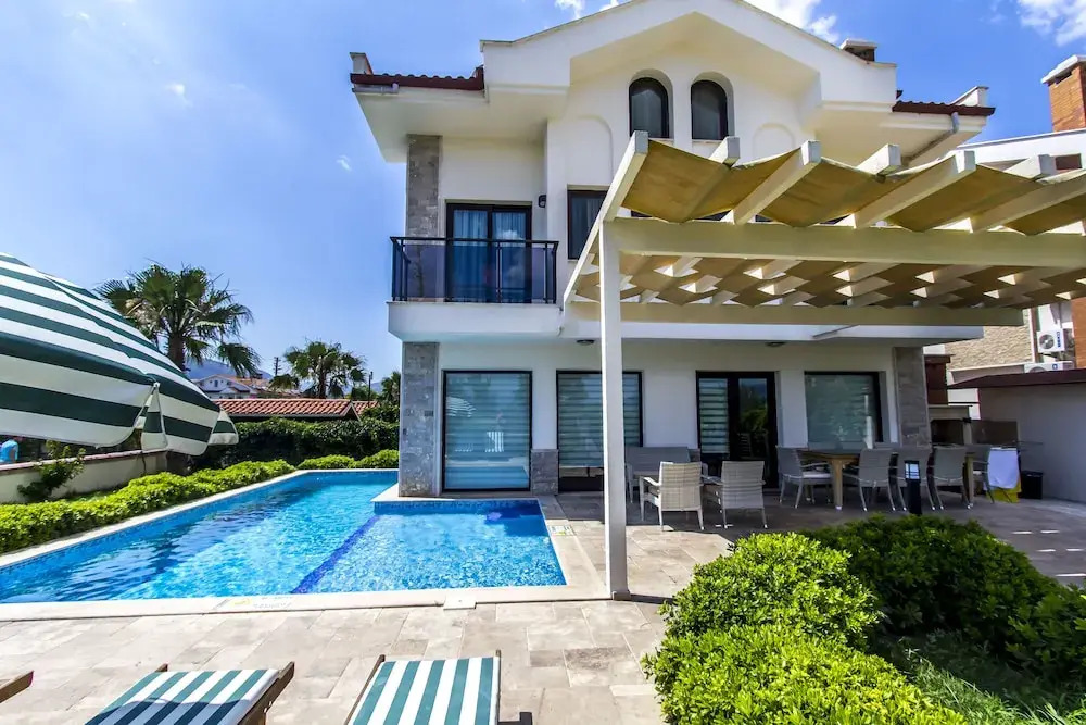 Villa North by Tatilpremium
