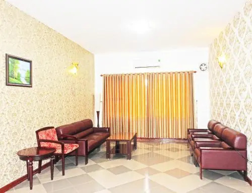 Que Huong Hotel
