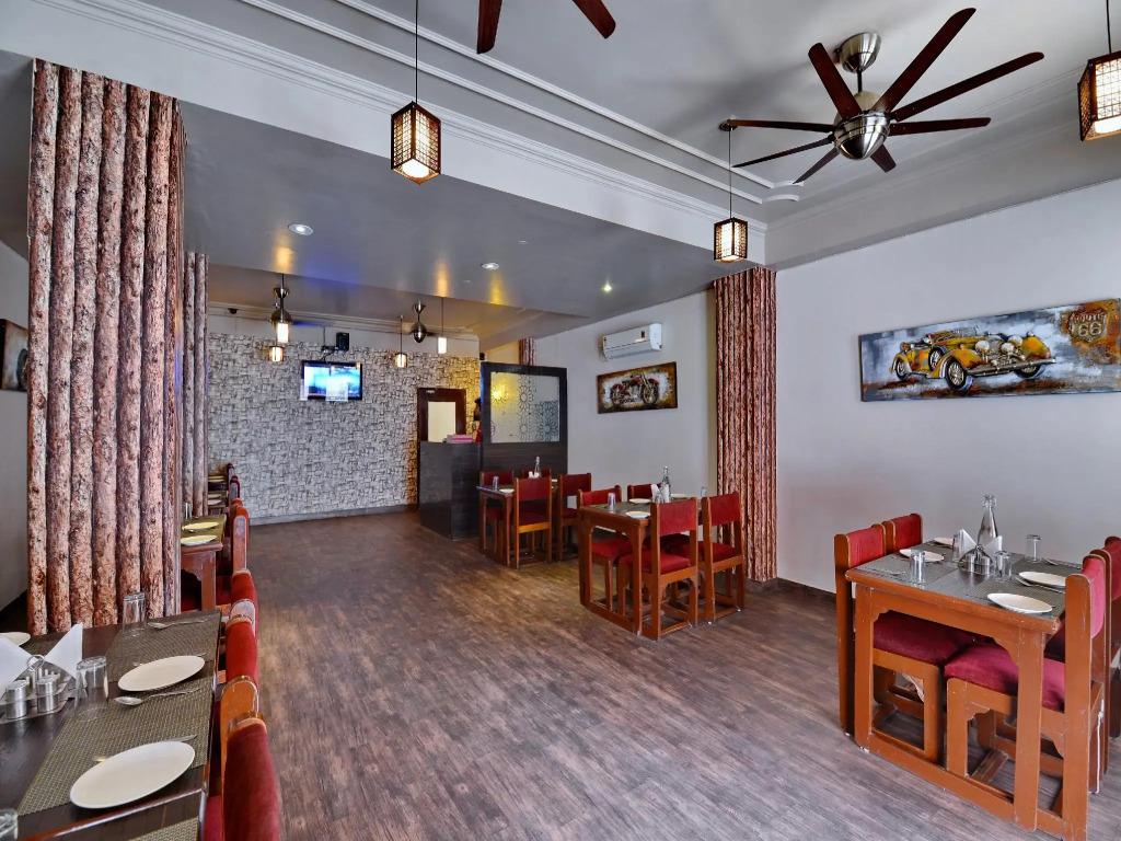 OYO Flagship 2070 Hotel Shri Laxmi Palace