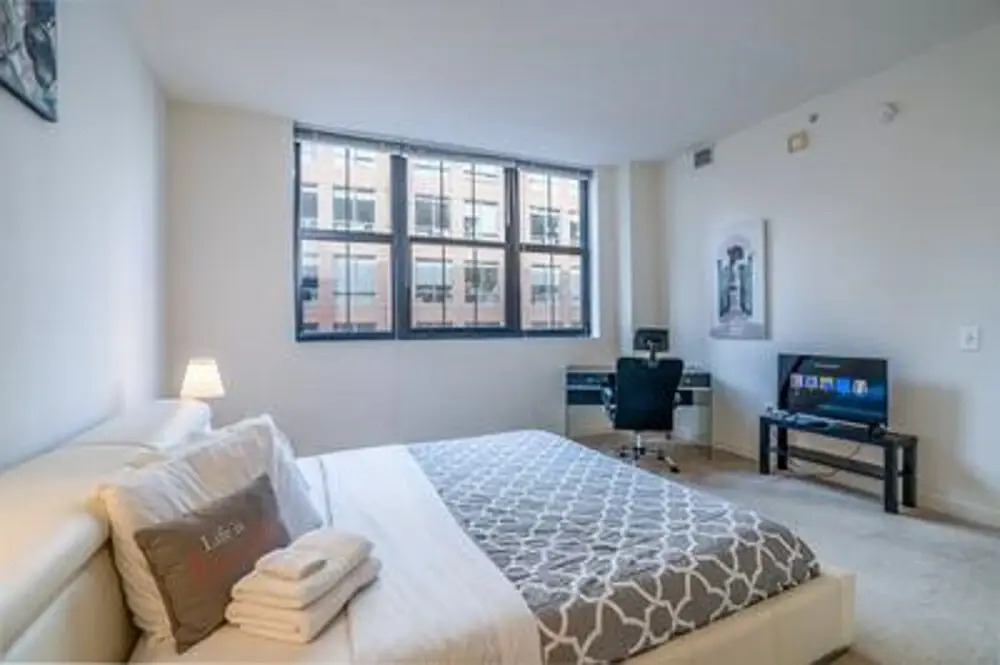 Waterfront Baltimore 2br Furnished Apartment 2 Bedroom Apts by RedAwning