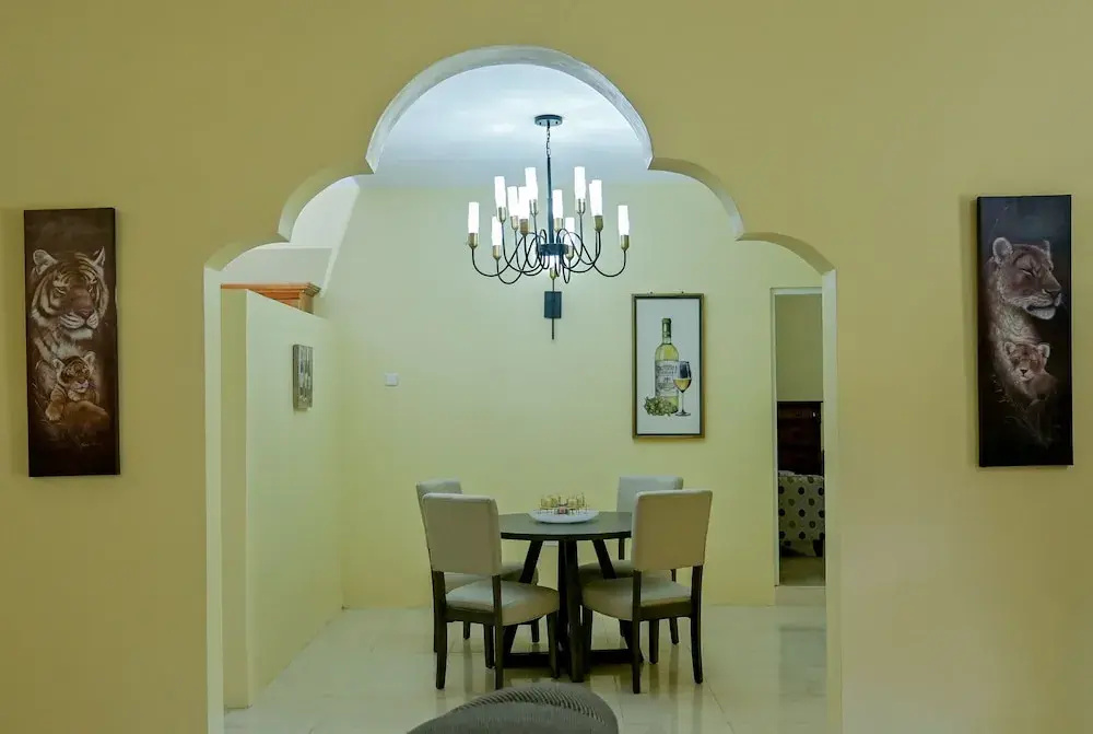 Champagne Villa