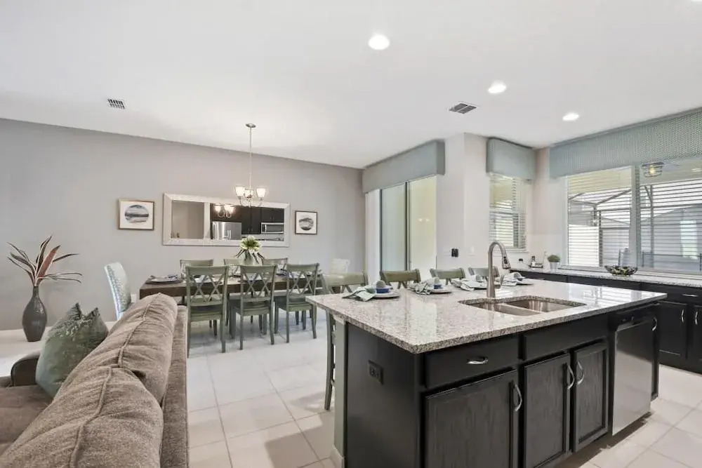1600cpc 4 Bedroom Townhouse by RedAwning