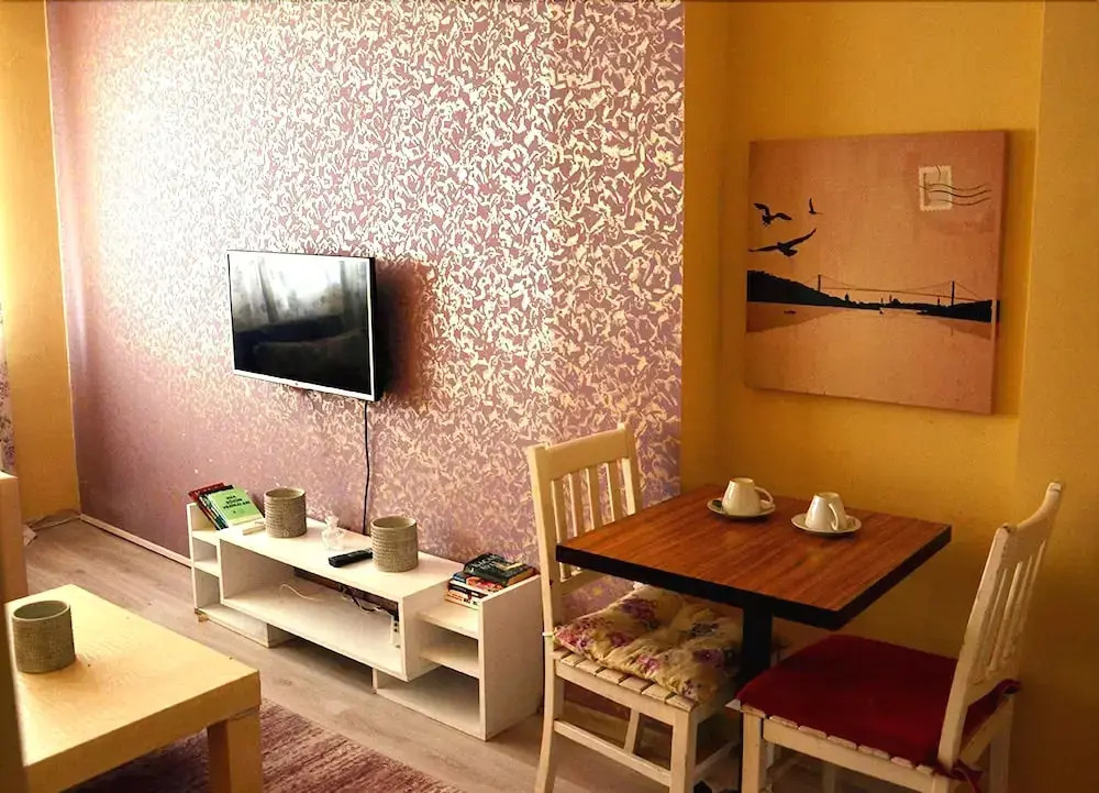 Evin Suites