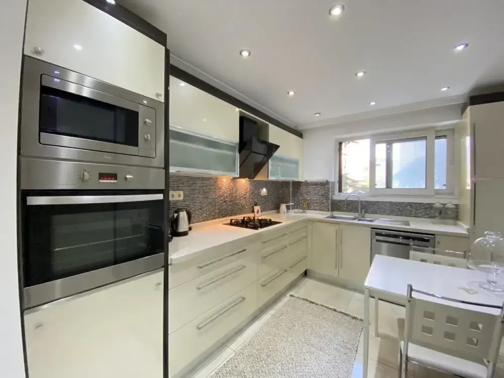 Missafir Stunning Flat with Terrace in Caddebostan