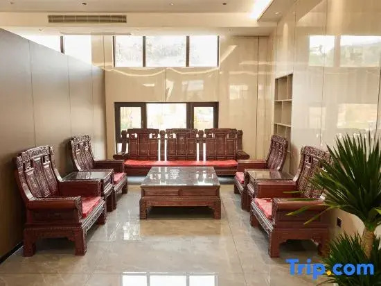 Xintongda Hotel (Huixin City)