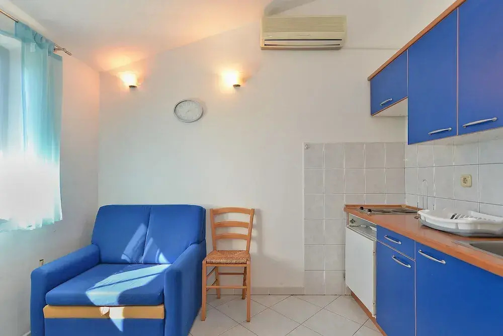 Apartment 794
