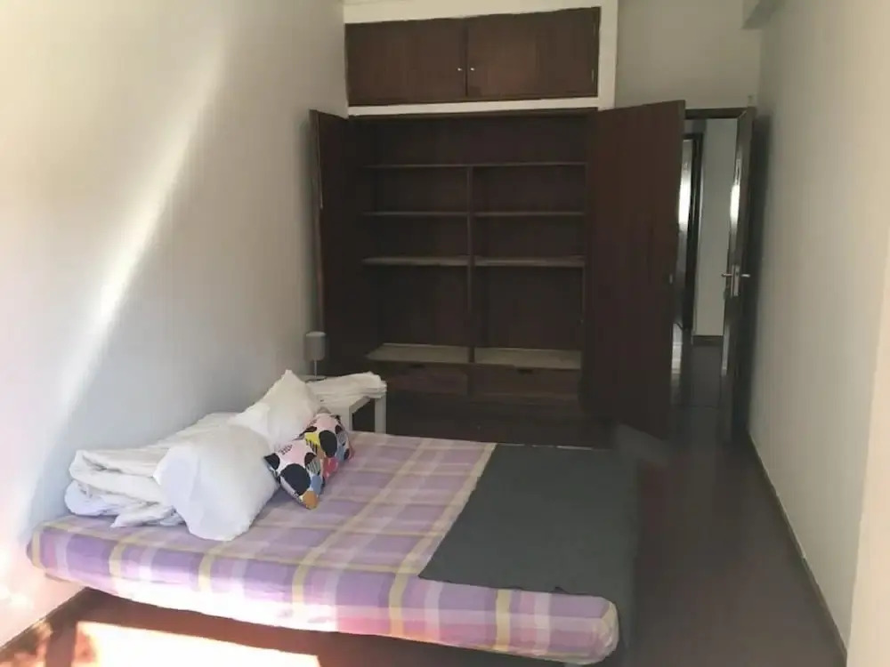 Aslep, Private Rooms in a Hostel