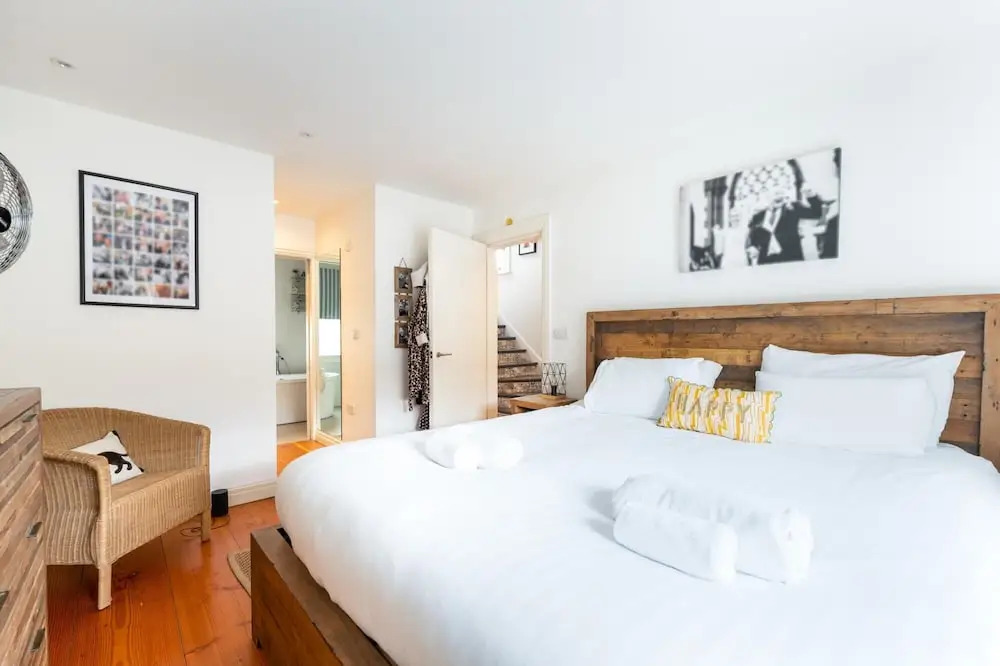 Delightful Family Home With Garden in Balham by Underthedoormat