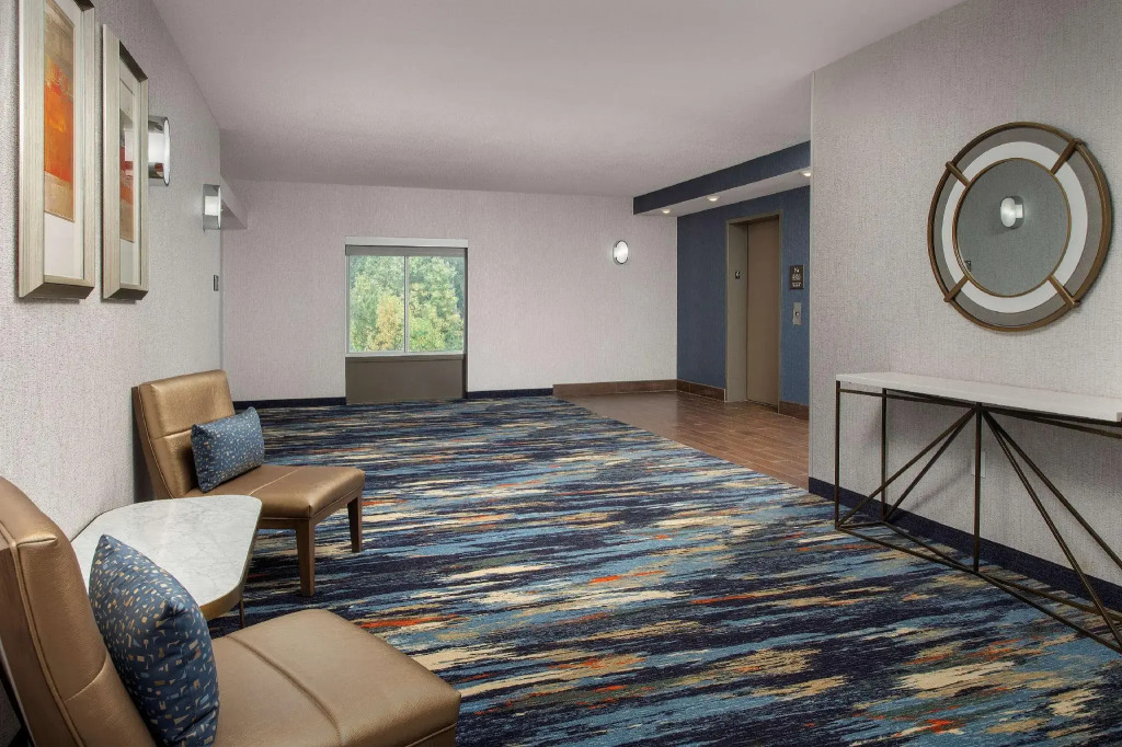 Hampton Inn & Suites Alpharetta-Windward
