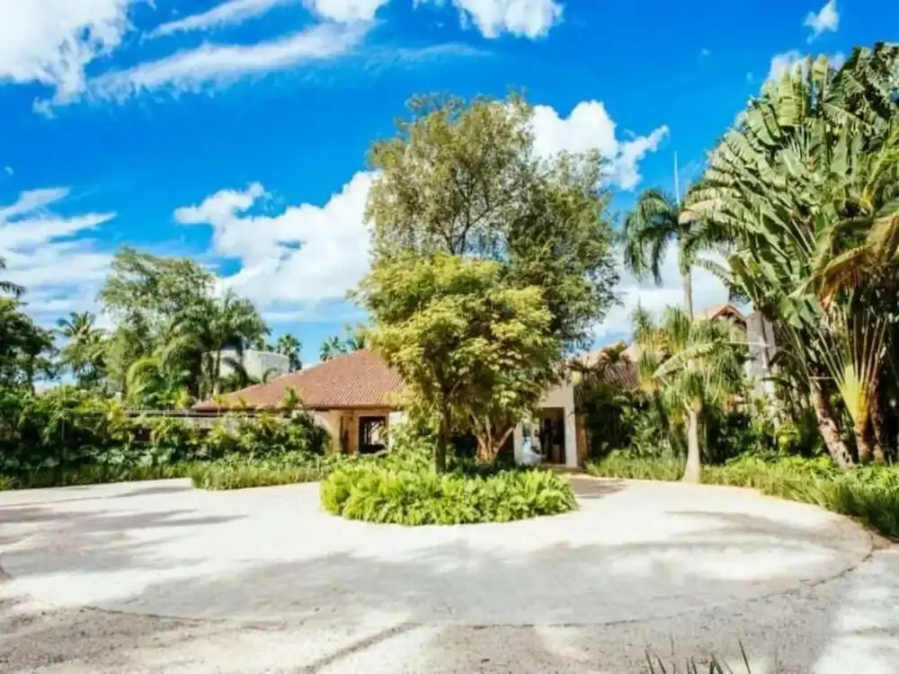 Sunny Vacation Villa 68