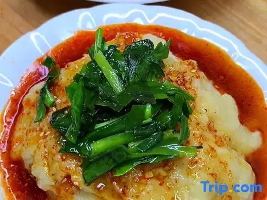 Yiru Homestay (Zhouzuling Yaowangdong Wellness Town Scenic Area)