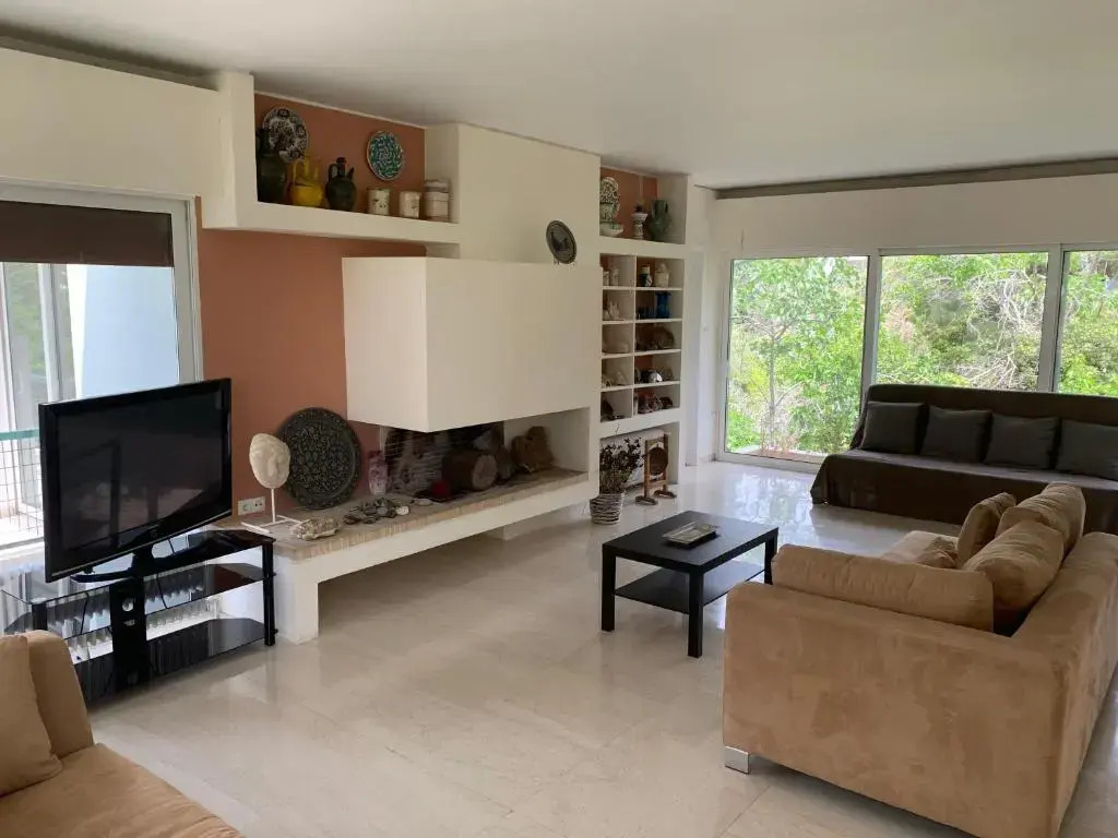 OASIS Exclusive Apartment @ Athenian Riviera