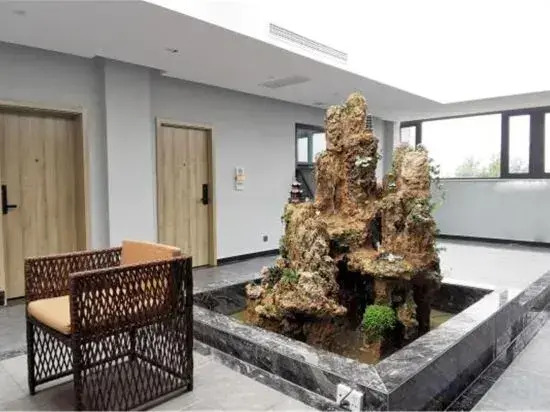 Huamei Elegant Hotel (Huashan Scenic Area Tourist Center)