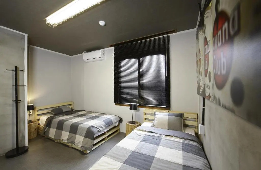 Mido Hostel