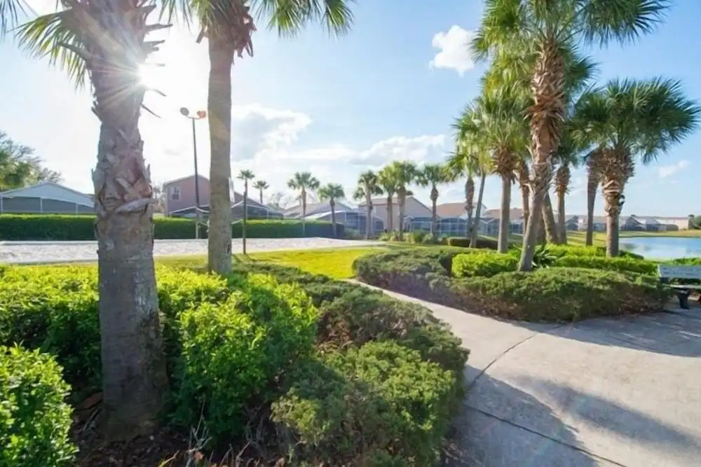 Ov3252 - Hampton Lakes - 5 Bed 4 Baths Villa