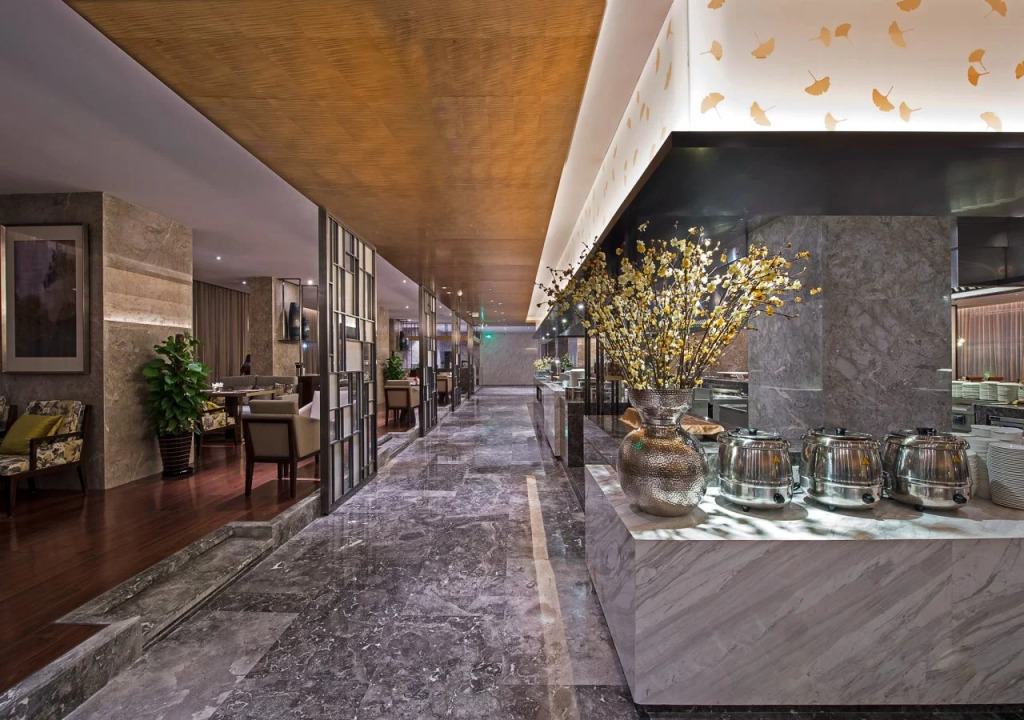 Four Points by Sheraton Shanghai, Kangqiao