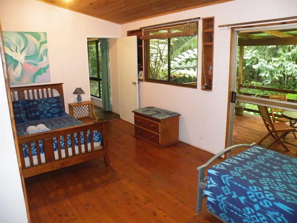 Epiphyte B & B