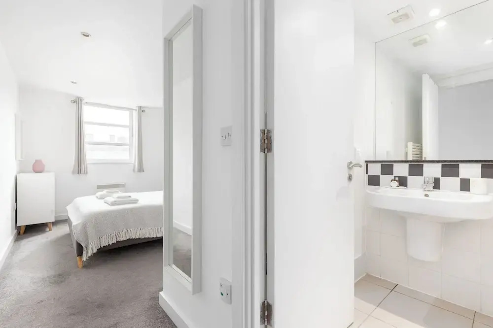 2 Bed Flat off Brick Lane