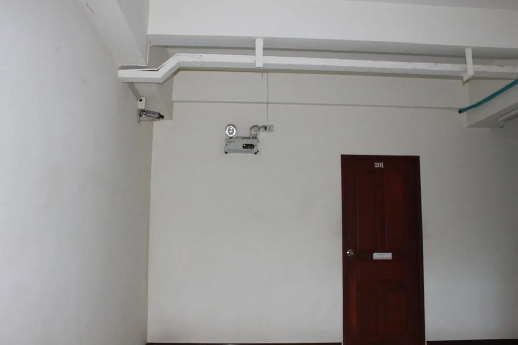 Soi 5 Apartment