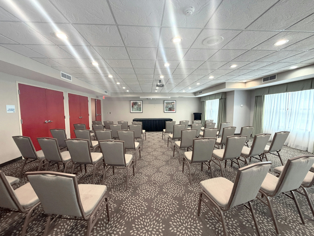 Holiday Inn Express & Suites - Olathe North by IHG