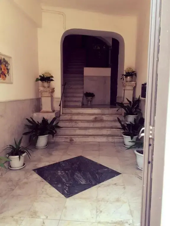 La Maison des Caprices_ La Spezia _Stazione_5Terre