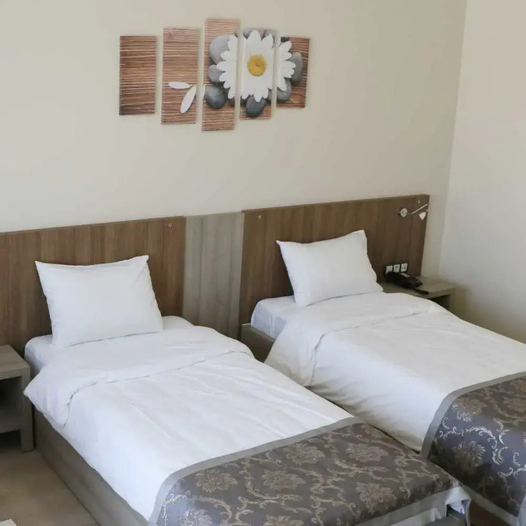 Work & Home Hotel Suites