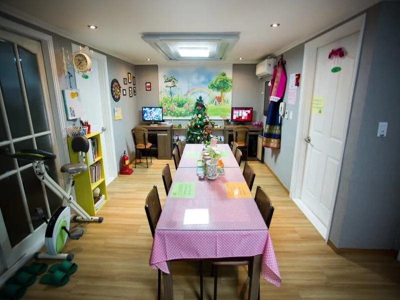 Apple Guesthouse